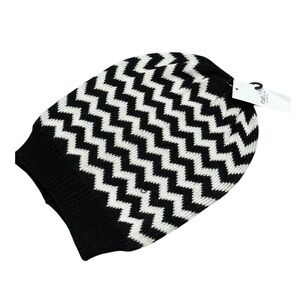 RUE21 Black and White Striped Knit Scully